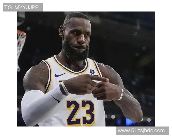 詹姆斯突破五万分成就传奇NBA周五报告精彩回顾