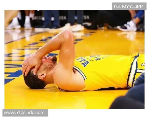 如常！文班半场攻防亮眼但失误略多 6中4拿11分8板2帽另4失误