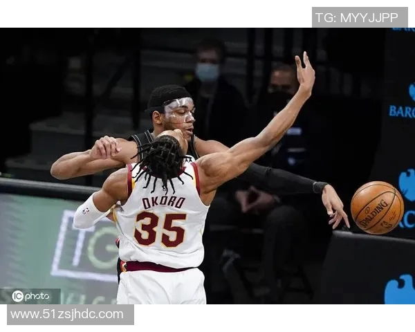 里夫斯突破妙传 范德比尔特接球双手暴扣