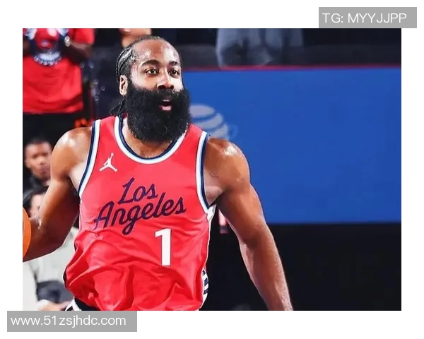 快船最新伤病报告：哈登右肩酸痛 对阵尼克斯出战成疑